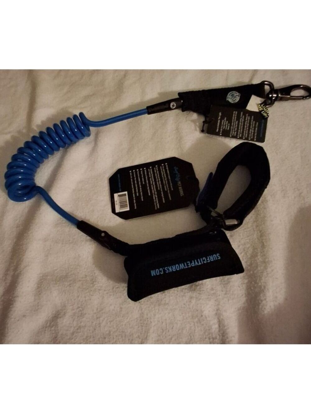 NWT Surf City Pet Works Hands-Free Coiled Bungee Dog Leash with LED Light  &